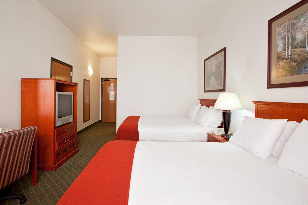 Holiday Inn Express Rockford-Loves Park By Ihg מראה חיצוני תמונה