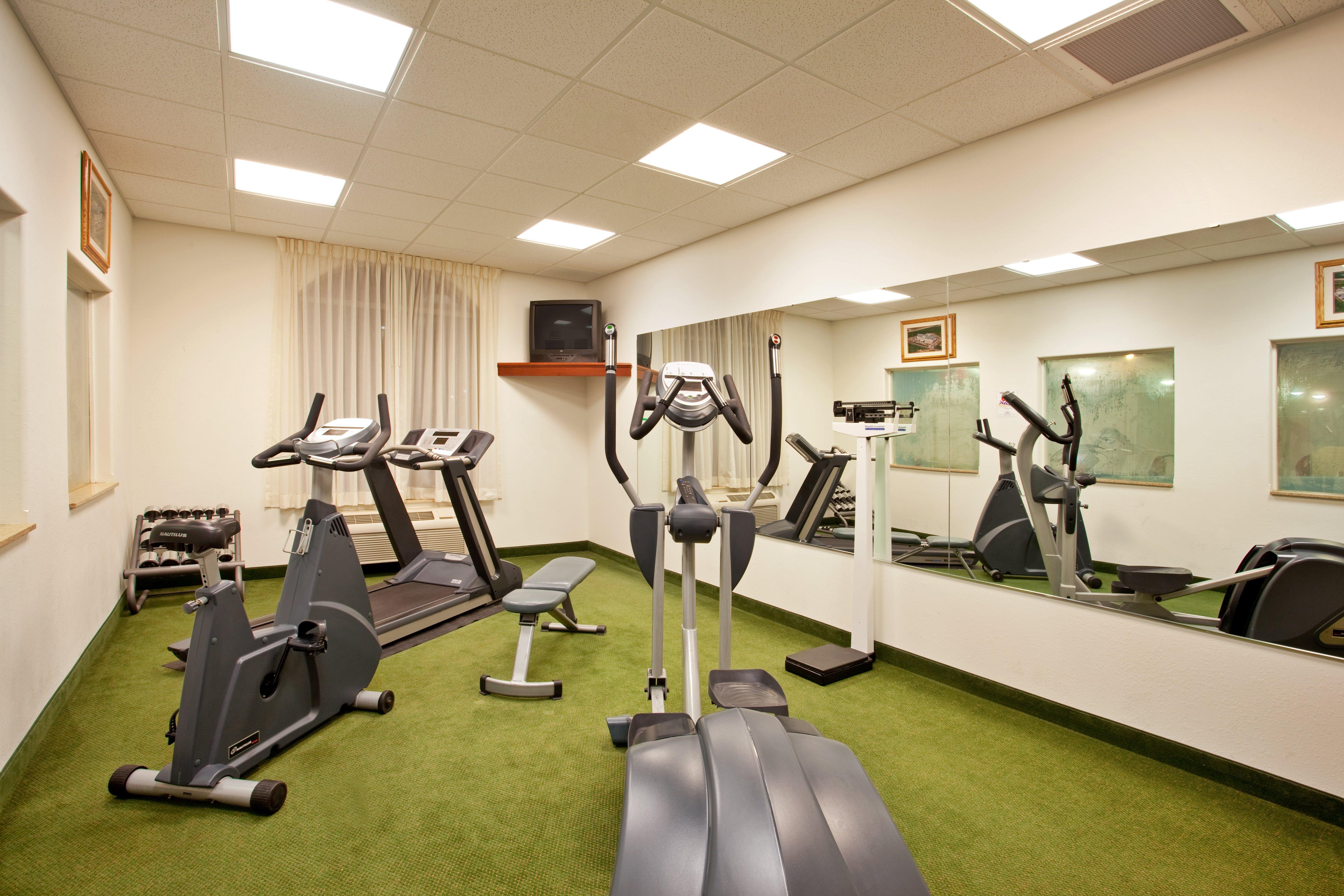 Holiday Inn Express Rockford-Loves Park By Ihg מראה חיצוני תמונה