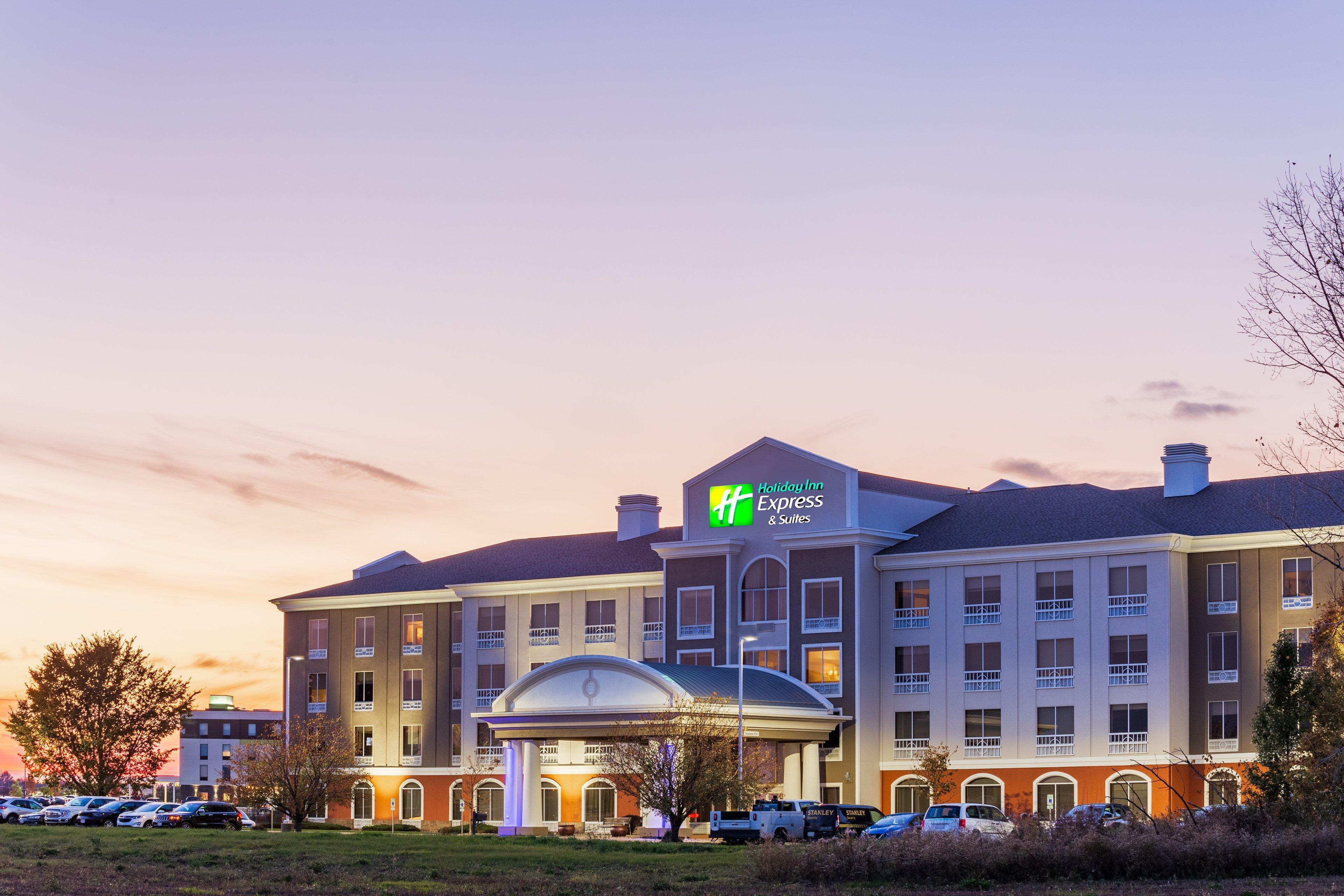 Holiday Inn Express Rockford-Loves Park By Ihg מראה חיצוני תמונה