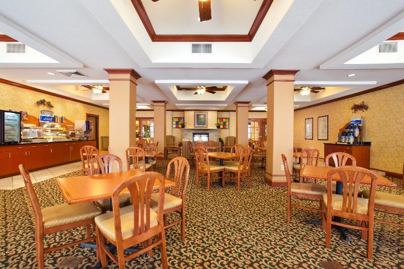 Holiday Inn Express Rockford-Loves Park By Ihg מראה חיצוני תמונה